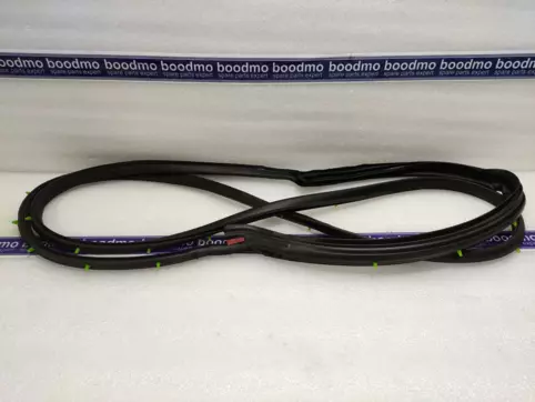 WEATHERSTRIP DOOR OPENING RH