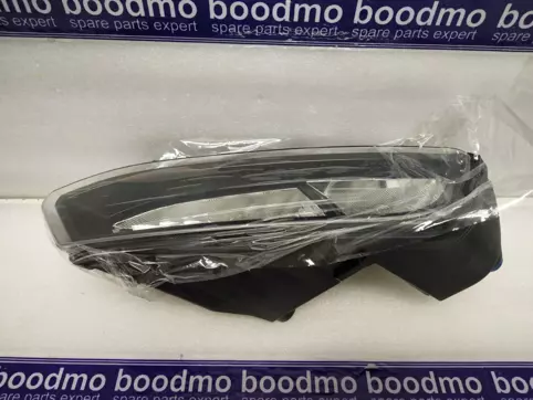 HALOGEN FOG LIGHTS WITHSTATIC CORNERING LIGHT