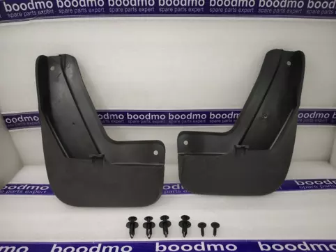 1 set: mud flaps (left andright)