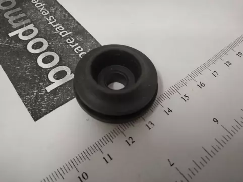 GROMMET