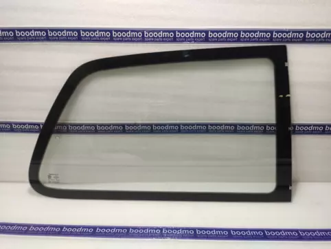 GLASS QTR WINDOW RH