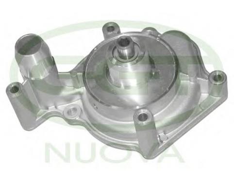 Coolant pump with vacuumconnection