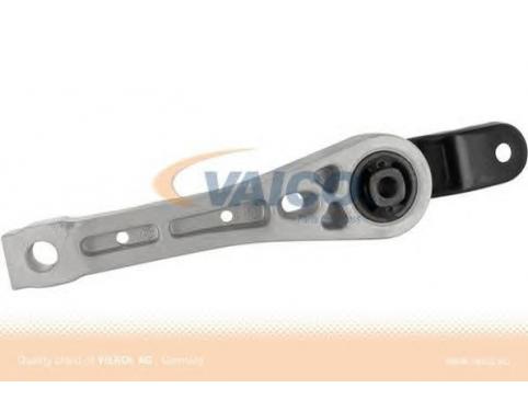 ENGINE MOUNTING