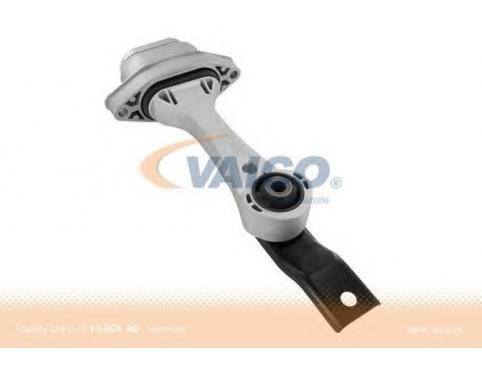 ENGINE MOUNTING