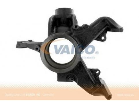 WHEEL BEARING HOUSING WITH -BRAKE CARRIER
