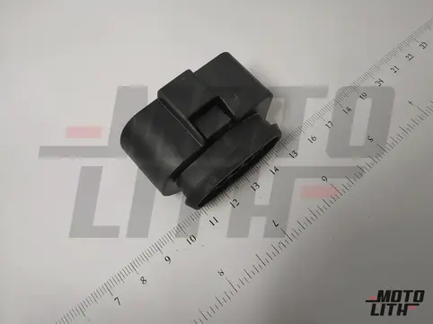flat contact housing withcontact locking mechanism
