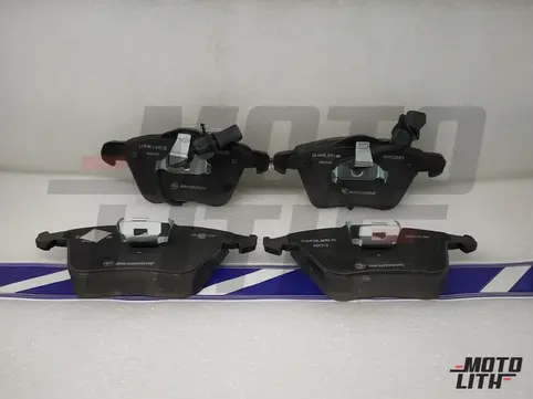 Front Brake Pad Set
