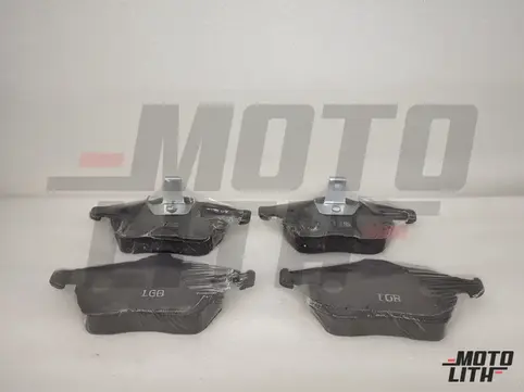 Front Brake Pad Set
