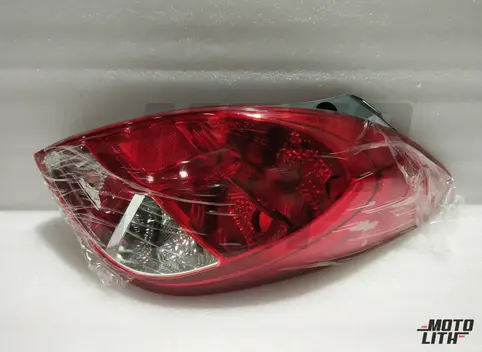 LENS & HSG-REAR COMB LAMP,RH