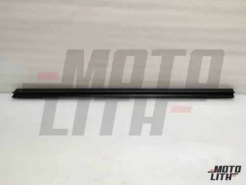 WEATHERSTRIP DOOR INNER RH
