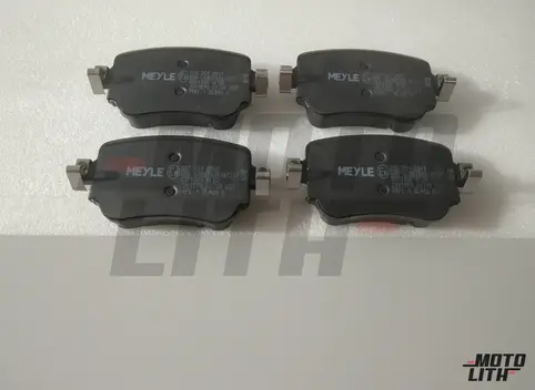 Front Brake Pad Set