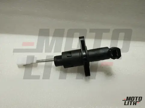 MASTER CYLINDER