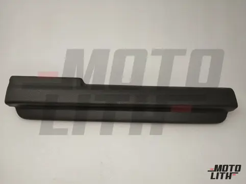 SCUFF SIDE SILL FRONT RH (BLACK)