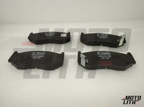 Front Brake Pad Set