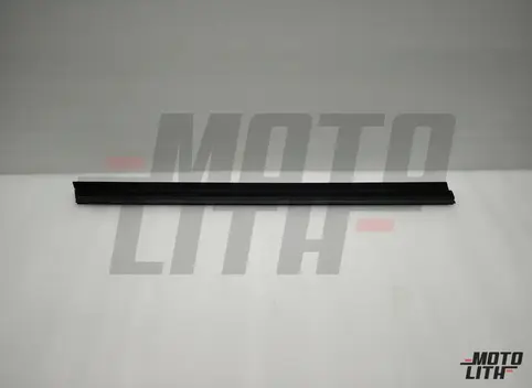 WEATHERSTRIP DOOR INNNER RH