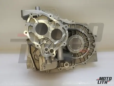 CASE-MANUAL TRANSMISSION