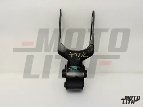 MOUNTING ENGINE REAR