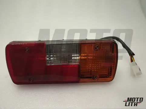 REAR COMBINATION LAMP RH