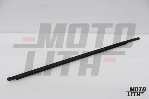 WEATHERSTRIP, DOOR OUT RH