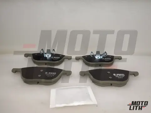 Front Brake Pad Set