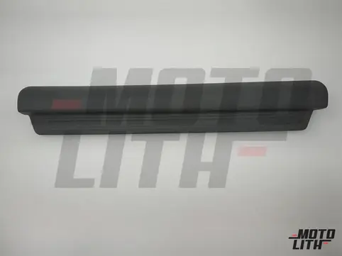 SCUFF, SIDE SILL FR, RH(GRAY)