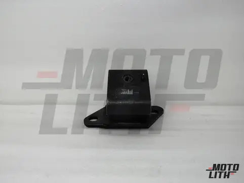 Front Engine Mounting Right