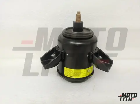 INSULATOR ENG MTG FRT RH