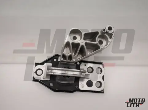 INSULATOR-ENGINE MOUNTING,RH
