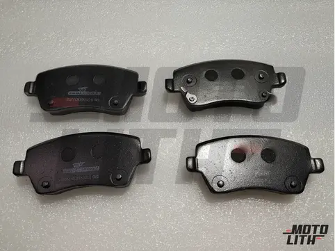 Front Brake Pad Set