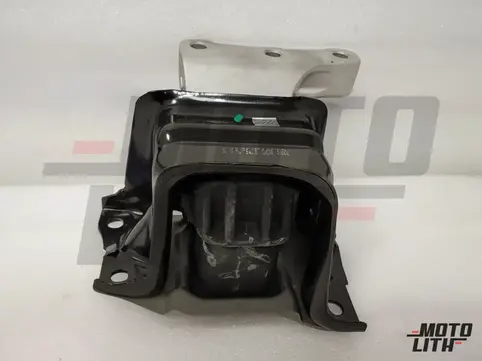 ENGINE MOUNTING