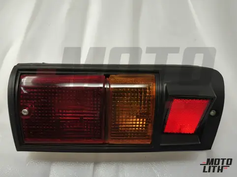 RR COMB LAMP RH (W/O