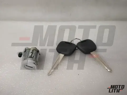 Front Door Lock Right with 2 Keys