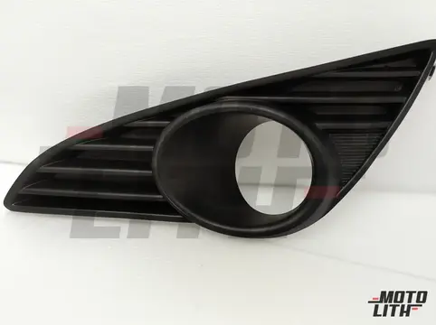 Bezel, Front Fog Lamp, LH