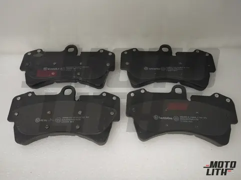Front Brake Pad Set