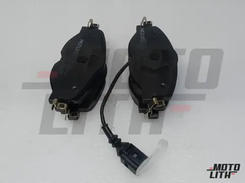 Front Brake Pad Set