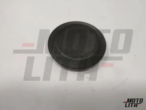 PLUG-HOLE