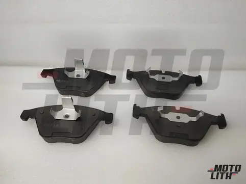 Front Brake Pad Set