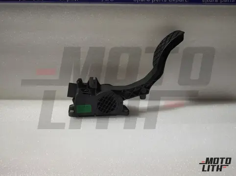 ACCELERATOR PEDAL WITHELECTRONIC MODULE
