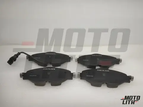 Front Brake Pad Set