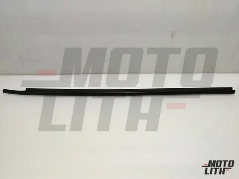 WEATHERSTRIP DOOR OUT LH
