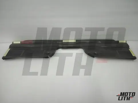 TRIM SEAT RISER CTR