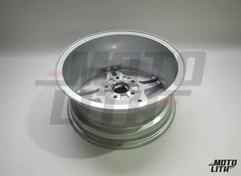 Alloy Wheel 16"/5 Holes/Pcd-114.3/Et-22 - Machined  Hyper Silver