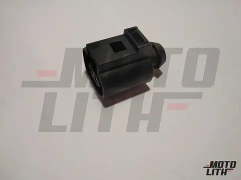 flat contact housing withcontact locking mechanism
